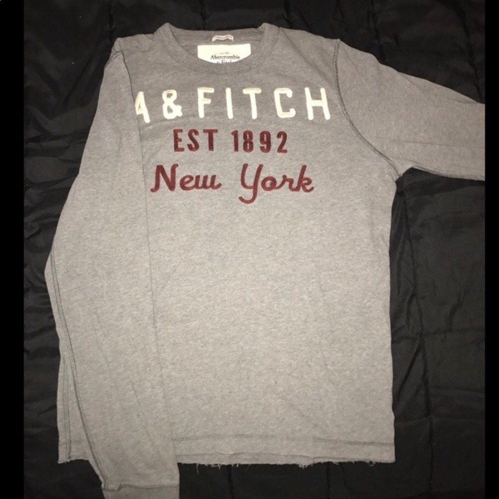 Abercrombie and Fitch Men's Muscle long sleeve